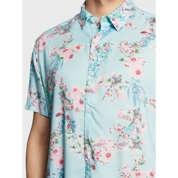 New GUESS Eco Rayon Wild Orchid Shirt SZ L - Picture 10 of 15